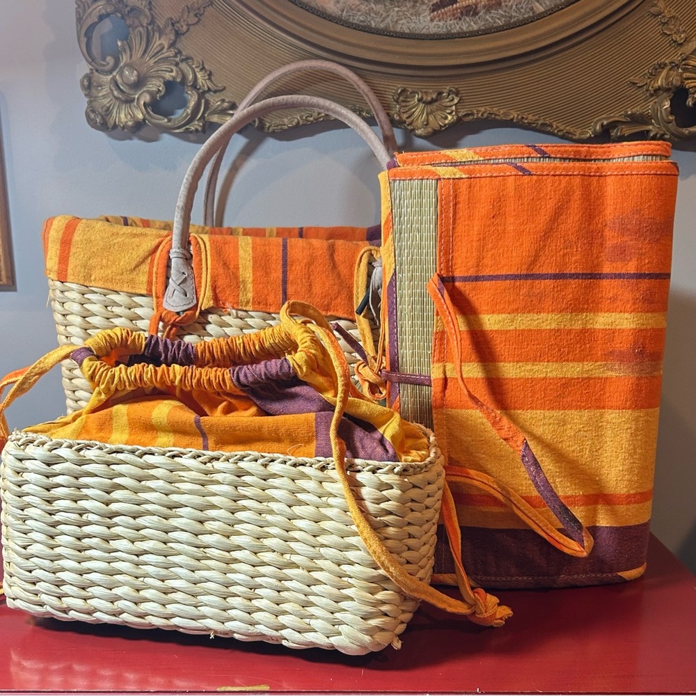 Sun 'N' Sand vintage straw artisan basket 3 piece set.